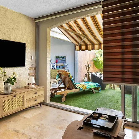 Domaine De La Corniche Apartment