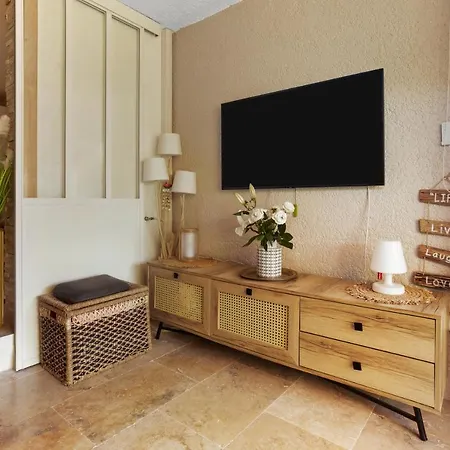 Domaine De La Corniche * Saint-Raphael (Var)