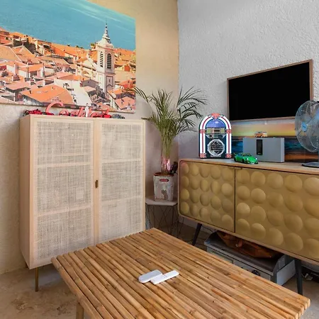 Domaine De La Corniche Apartment Saint-Raphael (Var)