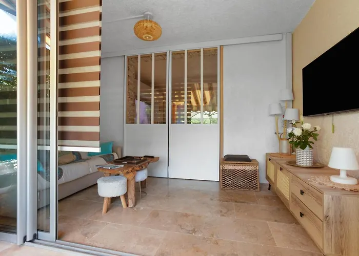 Domaine De La Corniche *